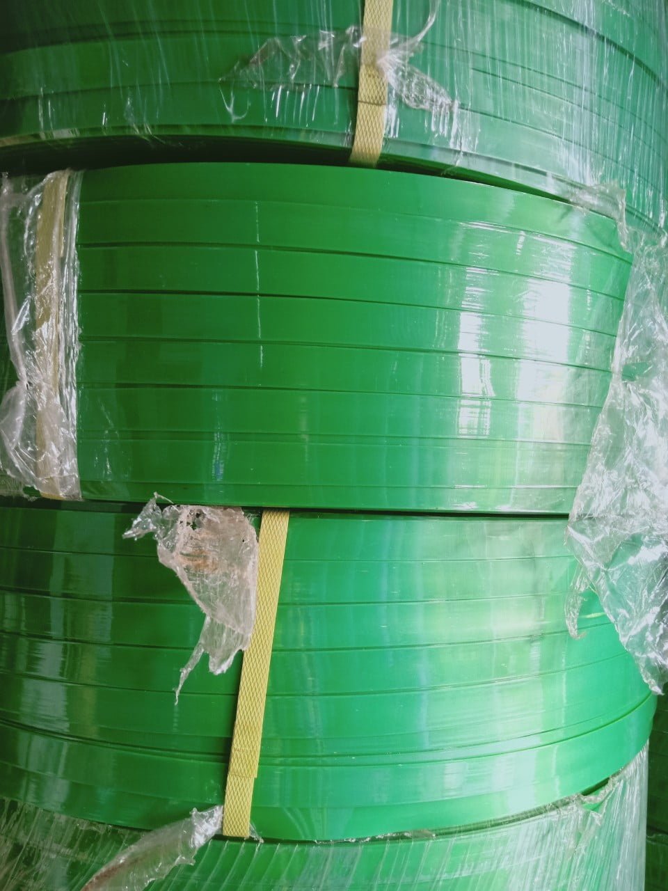 day-dai-kien-hang-gia-re