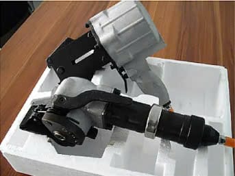 mÁY ĐÓNG ĐAI THÉP KHÍ NÉN Kzl32 Kzs32