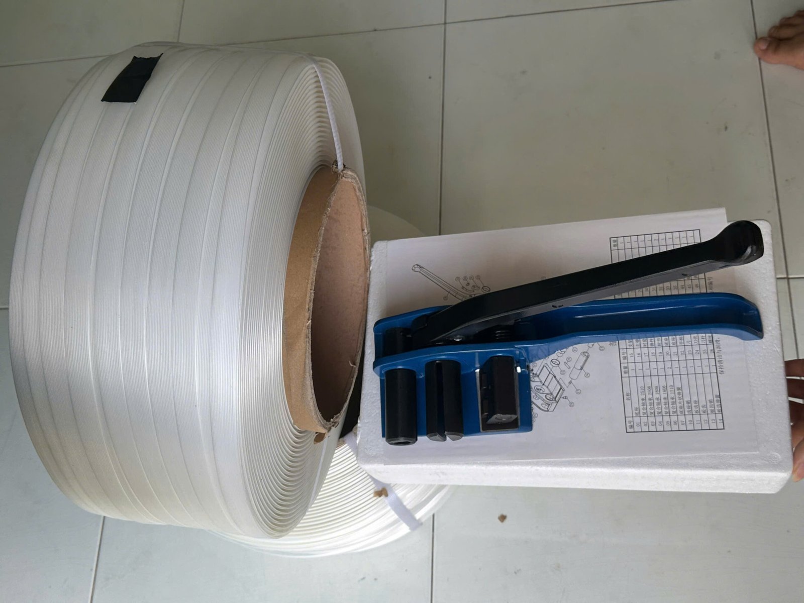 Dụng cụ tăng đai composite