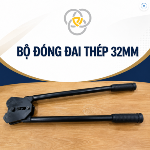 Kìm bấm bọ thép 32mm là dụng cụ chuyên dùng để khóa bọ thép trên dây đai thép bản rộng 32mm. Thiết kế chắc chắn, dễ sử dụng, tạo mối ghép bền vững giúp tăng độ an toàn cho kiện hàng trong quá trình lưu kho và vận chuyển.