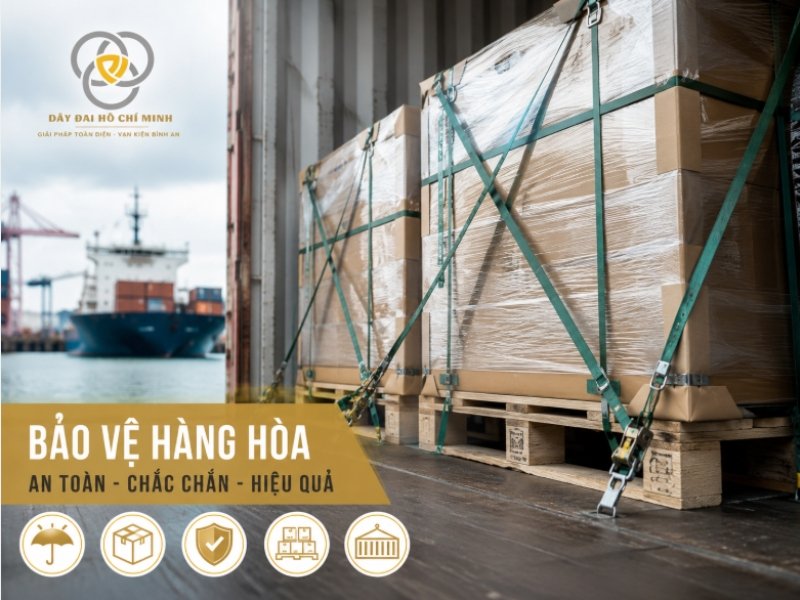 Tìm hiểu 5 cách bảo vệ hàng hóa khi xuất khẩu đường biển hiệu quả bằng dây đai, màng PE, pallet và các phương pháp chằng buộc chuyên nghiệp giúp giảm thiểu rủi ro vận chuyển.