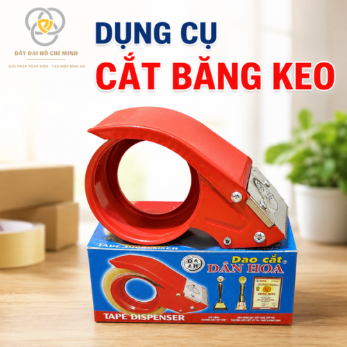 Dụng cụ cắt băng keo giúp đóng gói nhanh, cắt gọn và thuận tiện. Phù hợp sử dụng tại kho hàng, xưởng sản xuất, shop và cơ sở đóng gói.