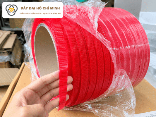 Dây đai PP nguyên sinh màu đỏ cuộn 10kg tại Dây Đai Hồ Chí Minh