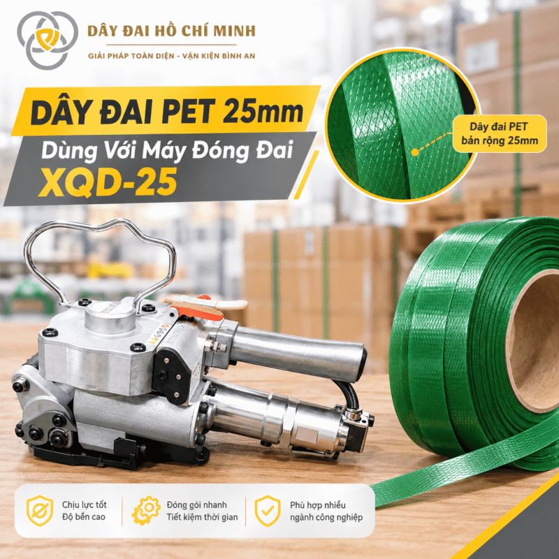 Ứng dụng dây đai PET 25mm kết hợp máy đóng đai XQD-25 để cố định pallet gạch, hỗ trợ đóng gói và vận chuyển hàng hóa.