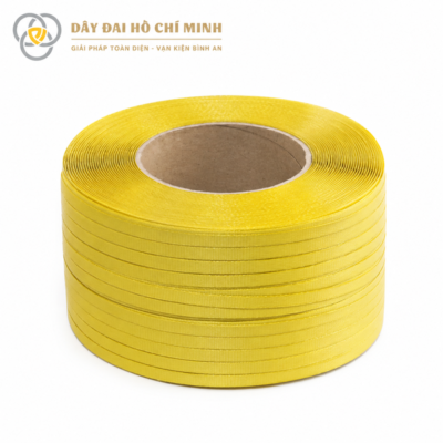 Cuộn dây đai nhựa PP màu vàng, phù hợp đóng thùng carton, bó hàng và cố định kiện hàng trong quá trình vận chuyển.